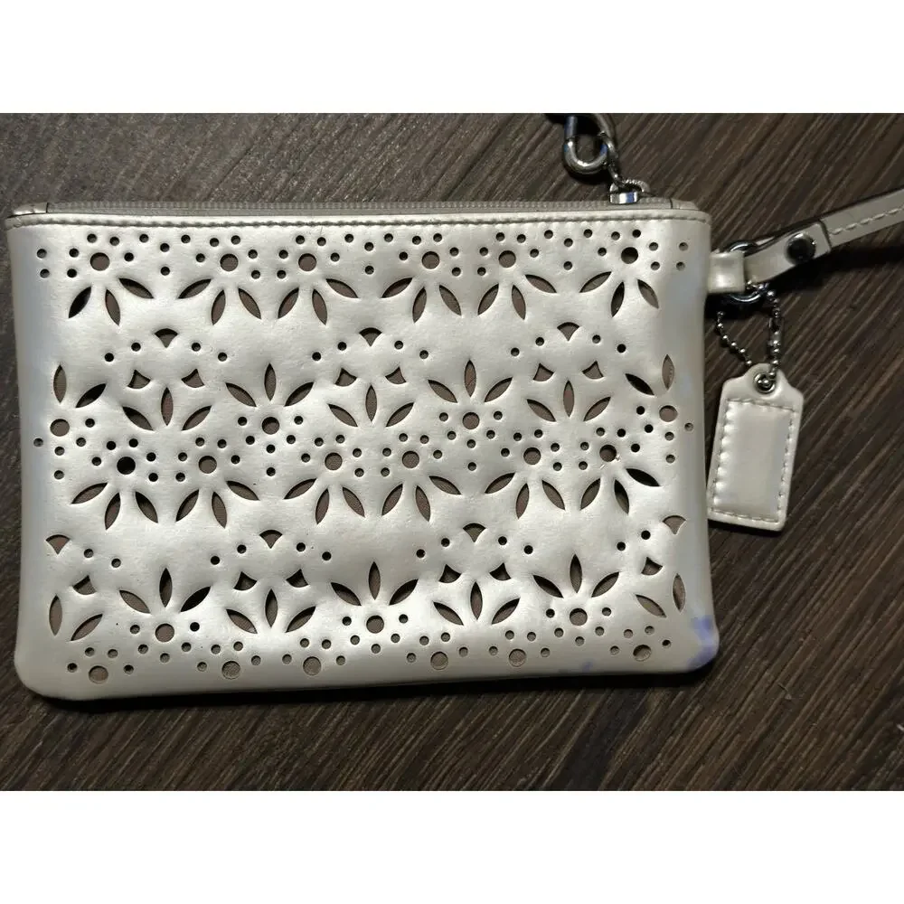 Coach good preowned